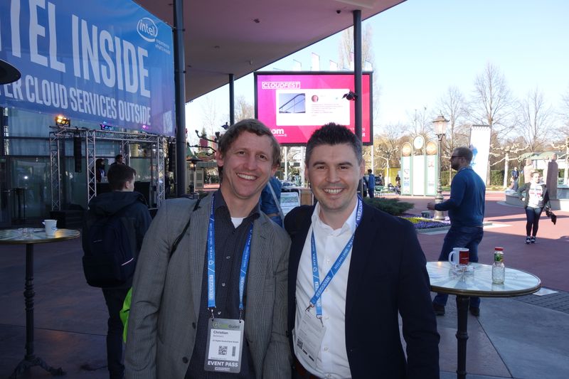 (l.) Christian Bohlmann und Mentor Sefedini, A1 Digital, auf Informationstour. (Bild: IT-BUSINESS)