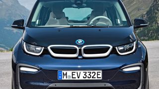 Der geliftete BMW i3 ist ab November für mindestens 37.550 Euro erhältlich. (BMW)