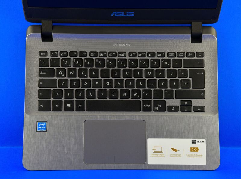 Abbildung 27: Das preisgünstige Asus VivoBook 14 F407MA, Baujahr 2019, hatte ab Werk ein 1-Stream-11ac-Wi-Fi-5-Funkmodul Qualcomm Atheros QCA9377 verbaut. (Bild: Harald Karcher)
