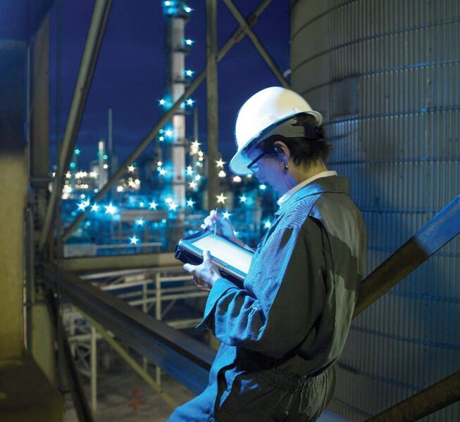 Remote monitoring of process dta with wireless-technology  (Picture: EMerson)
