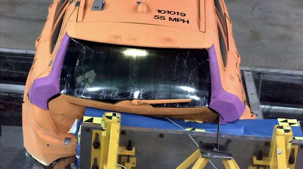 Den Euro-NCAP-Crashtest bestand der Volvo V60 Plug-in-Hybrid als beste Fahrzeug mit Elektromotor (Bild: Volvo)