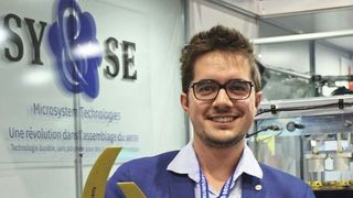 Florian Telmont, co-fondateur et CTO de SY&SE sur le stand de la start-up lors du salon EPHJ-EPMT-SMT. (MSM)
