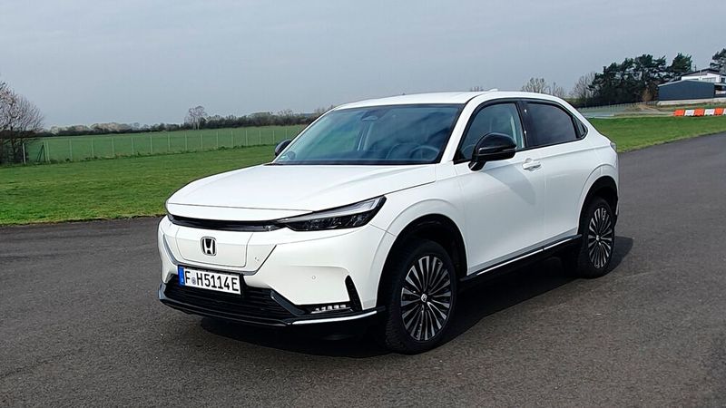 Der Honda e:Ny1 ist seit Oktober 2023 im Handel.(Bild:  Mauritz – VCG)