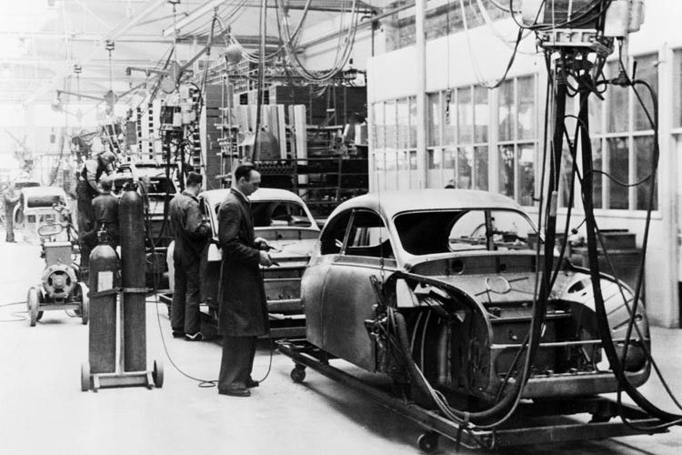 Produktion des Saab 9-2 im Jahr 1950. (Foto: Saab)