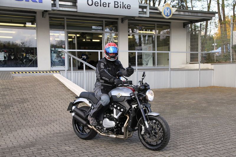 Seit Ende 2012 entstehen in Augsburg die neuen Horex-Motorräder in Handarbeit. Die Manufaktur fertigt dabei nur auf Bestellung. (Bild: Horex)