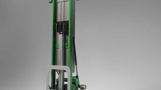 Weniger Bruch und ermüdungsfreies Arbeiten beim Heben und Transportieren verspricht der Hersteller des elektrischen Hebegerätes Tiller. Bild: Matador (Archiv: Vogel Business Media)