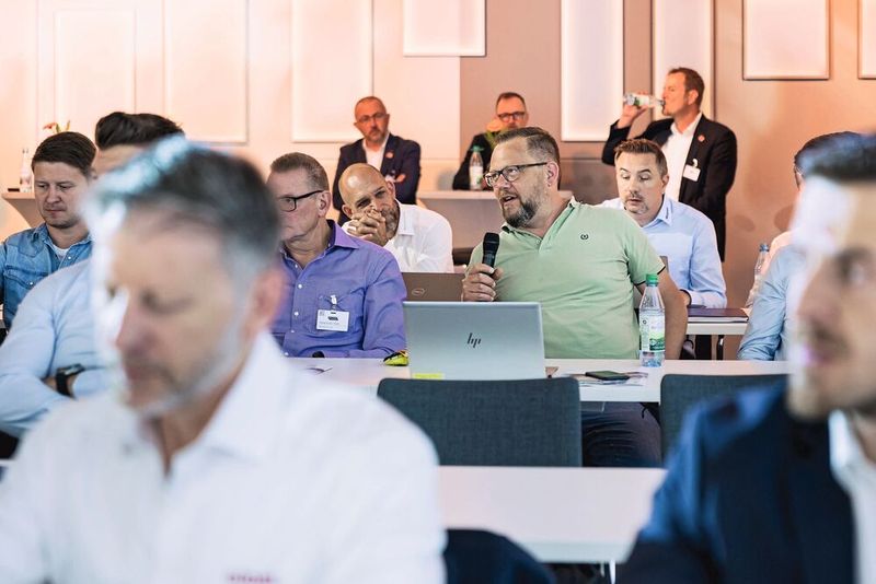 Impressionen der Fachtagung „Mehr Effizienz im Presswerk“ 2025 in Würzburg. (Bild: Stefan Bausewein)