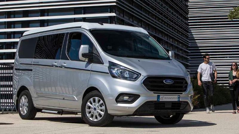 Der Ford Transit stellt die Basis für die neue Marke Panama von Trigano und dem baugleichen deutschen Ableger Karmann Duncan, den es in zwei Längen (4,97 und 5,34 Metern) gibt. Der Ford Transit stellt die Basis für die neue Marke Panama von Trigano und dem baugleichen deutschen Ableger Karmann Duncan, den es in zwei Längen (4,97 und 5,34 Metern) gibt.