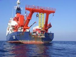 Die RV Meteor hatte Quest oft mit an Bord, aber der Tauchroboter kam auch auf anderen Forschungsschiffen zum Einsatz (Bild: MARUM − Zentrum für Marine Umweltwissenschaften, Universität Bremen)