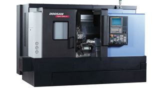Le nouveau modèle Lynx 220 LSY de Doosan, un tour aux talents multiples doté d'un axe Y et d'une contre-broche. Un centre de tournage 6 axe dévoilé en première à Moutier. (Image: Doosan et Reimmann)