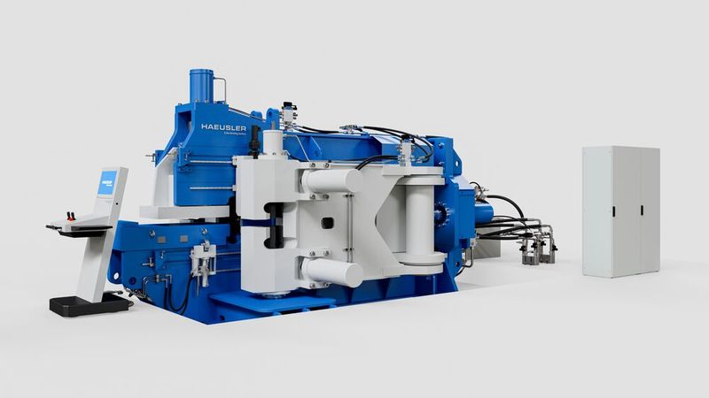 Die Schiffsspanten-Biegemaschine SFBM 700. (Bild: Haeusler AG)