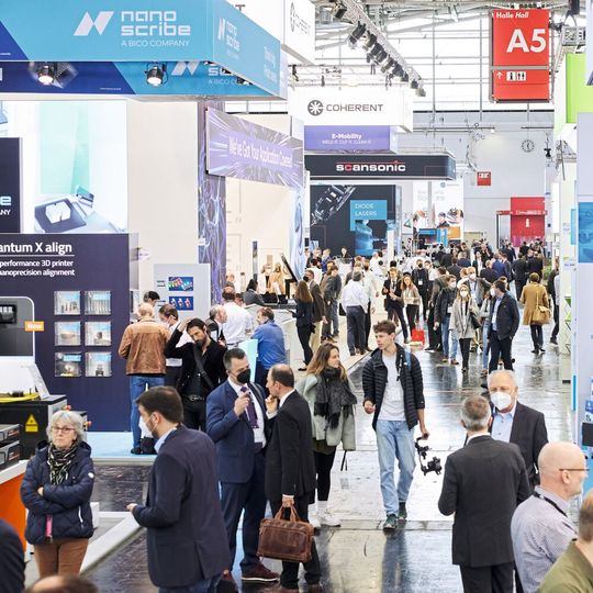Seit 50 Jahren begleitet die Weltleitmesse Laser World of Photonics die Entwicklung der Lasertechnologie. Seit 50 Jahren begleitet die Weltleitmesse Laser World of Photonics die Entwicklung der Lasertechnologie.