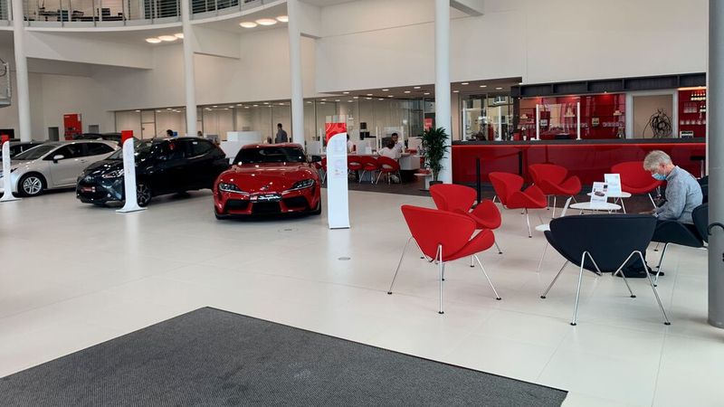 Rot und Weiß sind die dominierenden Farben. (Bild: Autolevy)