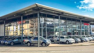 Am Standort Freiburg verkauft die Autohausgruppe Rastetter Fahrzeuge der Marke Nissan. (Bild: Autohaus Rastetter)