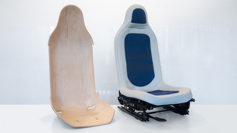 Das Forschungsprojekt FSCM, das kürzliche beendet wurde, liefert seriennahe Innovationen für Kunststoffe, Metalle und Design bei BMW.(Bild:  BMW)