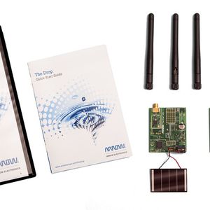 TheDrop Kit:  Das Evaluierungskit von Arrow besteht aus zwei Energy-Harvesting-Einheiten,  einem Solarboard (SBN) und dem Peltierboard (PBN).