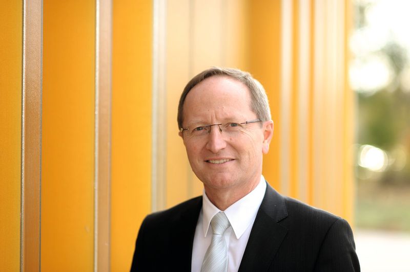 „Wir müssen gar nichts mehr erfinden. Die Informationen, wie man Synthesegas aufnimmt und umwandelt, sind in der Erbinformation der Bakterien bereits vorhanden.“ Dr. Thomas Haas, Creavis (Bild: Fank Preuss)