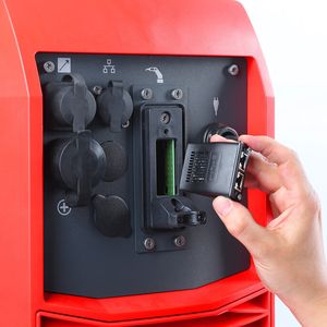 Die bei allen Geräten aus der TPS/i-Familie werkseitig montierte Ethernet-Schnittstelle kann verwendet werden, um die Geräte zu vernetzen. Die Schweißtechnik macht damit einen großen Schritt in Richtung Industrie 4.0.