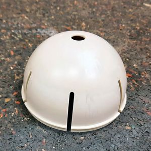 Der Verschleißeinsatz aus iglidur Hochleistungskunststoff.(Bild:  ROCKINGER Agriculture GmbH)