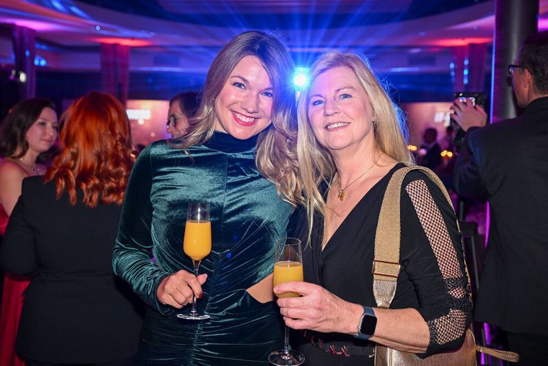 Die TRUST-Ladies Leonie-Alina Alder (l.) und Beate Bandholz (Bild: Hannes Magerstädt)