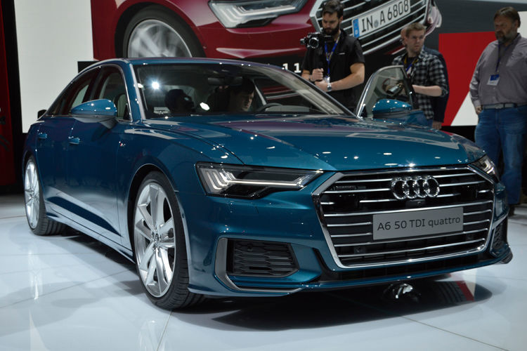 Audi hat dem neuen A6 neben einer frischen Optik auch jede Menge Hightech aus der Luxuslimousine A8 gegönnt. (Schreiner/»kfz-betrieb«)