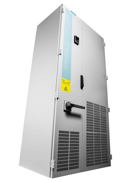 Bei den 400 Volt-Versionen des Sinamics G120P Cabinet Umrichters bietet Siemens nun eine Leistungserweiterung auf 560 Kilowatt. Die integrierten Spezialfunktionen für Pumpen-, Lüfter- und Kompressoren (PLK)-Anwendungen reduzieren die Engineering-Zeit um bis zu 30 Prozent. Durch das robuste Design ist der Umrichter auch für den Einsatz in rauen Industrie-Umgebungen geeignet. (Bild: www.siemens.de/press)