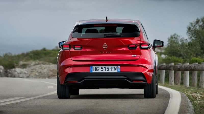Aerodynamisch: Die Heckpartie des neuen Clio in der neuen Lackierung Absolut-Rot. (Bild: Renault)