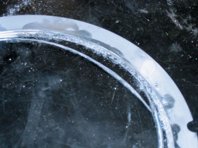 Contaminated dynamic sealing element (Eagle Burgmann)