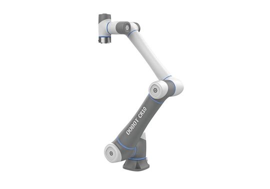 Der neue Dobot CR10 hat eine Reichweite von über 1,5 m und eine Tragkraft von 10 kg.(Bild:  Dobot)