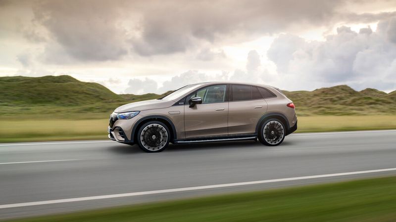 Die EQ-Familie von Mercedes wächst um das EQE SUV. (Bild: Mercedes-Benz)