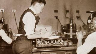 Historisches UL-Prüflabor: Die bis heute typische Vorgehensweise von UL wurde wenige Jahre nach Gründung, am Anfang des 20. Jahrhunderts entwickelt.  (UL)