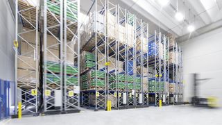 502-mobile-racking-system (Quelle: SSI Schäfer)