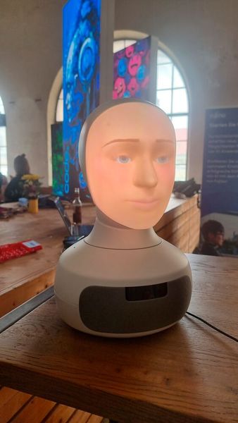 Ein KI-Modell, das Mimik und Gestik imitieren kann.  (©Vogel IT-Medien)