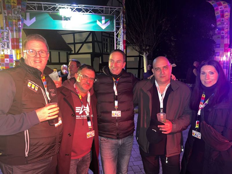 (v. l.) Patrick Vogel, NZXT, Patris Soltanian, Patriot, Michael Puls, Littlebit, Kai Frieben, Western Digital, und Svenja Klose, Littlebit. (Bild: Vogel IT-Medien GmbH)