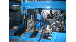 Die Hydraulikkomponenten für die Hydroforming-Anlage stammen von Hydropneu.  (Bild: Hydropneu)