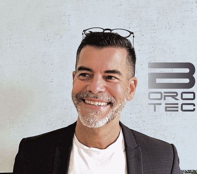  (Source : Juan J. Castro Alonso)