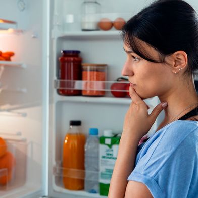 Eine aktuelle Studie der Veterinärmedizinischen Universität Wien offenbart: Haushaltskühlschränke sind unterschätzte mikrobielle Ökosysteme. (Symbolbild) (Bild: © nenetus - stock.adobe.com)