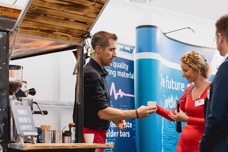 Der EMS-Tag 2024 in Würzburg bringt die Branche an einen Tisch, an dem Ideen und Lösungsansätze für Multikrisen diskutiert werden. (Bild: Stefan Bausewein)