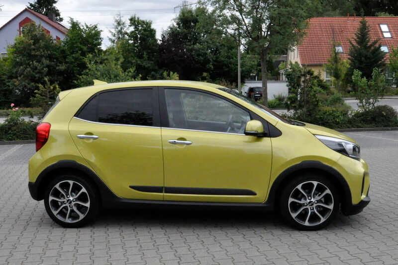 Die Topversion ist um 7,5 Zentimeter länger als die Basisvariante. (Simon / »kfz-betrieb«)