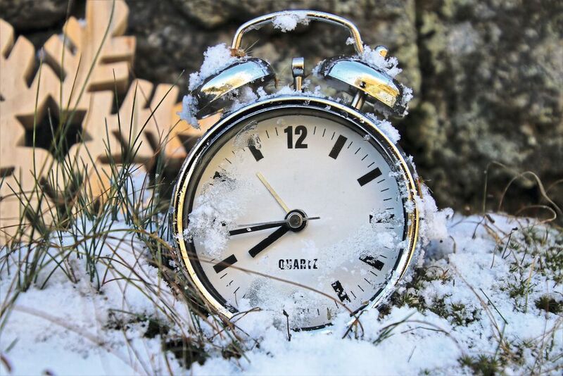 In der Nacht vom 27. auf den 28. Oktober werden die Uhren wieder um eine Stunde – auf Winterzeit – zurückgestellt.  (gemeinfrei)