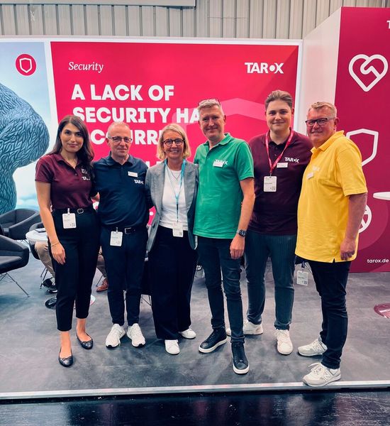 Bei Tarox geht es bunt auf die Messe. (Bild: Vogel IT-Medien)