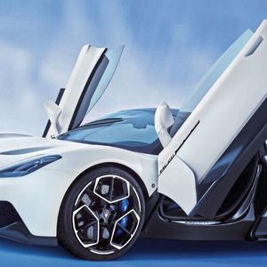 Spektakulärer Einstieg(Bild:  Maserati)