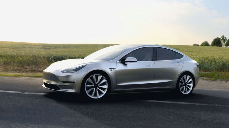 Platz eins bei den BEV im November 2022: Tesla Model 3, 6.811 Neuzulassungen. (Foto: Tesla Motors)