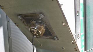 Der Feuchtesensor Litronic-FMS bestimmt die Kornfeuchte in Getreidetrocknungsanlagen (Bild: Liebherr-Mischtechnik)