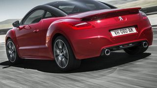 Peugeot RCZ R: Der sportive Franzose kommt Mitte Januar zu Preisen ab 41.500 Euro in den Handel. (Foto: Peugeot)