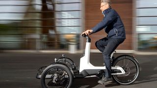 Das Cargo E-Bike von Volkswagen Nutzfahrzeuge: Gütertransport für die letzte Meile. (Volkswagen)