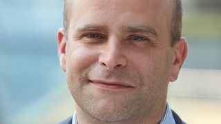 Dr. Sascha Beutel, Institut für Technische Chemie an der Leibniz Universität Hannover und Sprecher der Arbeitsgruppe Smartlab: „Nachhaltigkeits-Aspekte sind selbstverständlich bei allen Innovationen ein wichtiges Thema, jedoch steht im Labor zunächst einmal die Sicherheit des Anwenders und der Probe im Vordergrund.“ (Bild: Eberhard Franke)