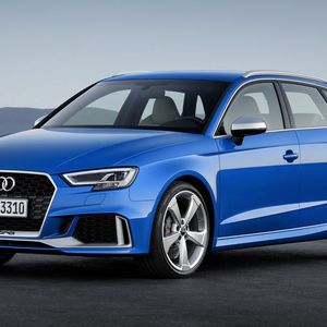 (Audi)