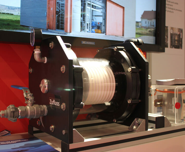 Das Fraunhofer Institut präsentiert sich auch der ACHEMA 2012 mit einer innovative Filtrationstechnik: Dem Rotationsscheibenfilter. Er ist ein dynamischer Membranfilter und zeichnet sich durch geringen Energiebedarf aus. (Bild: PROCESS)