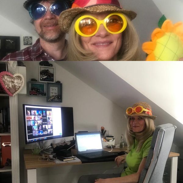 Manuela Christel Schüller (Tech Data) und ihr Mann müssen sich Rücken an Rücken den Raum teilen. Eins haben sie bis dato nicht verloren: den Humor! (Bild: Manuela Christel Schüller)